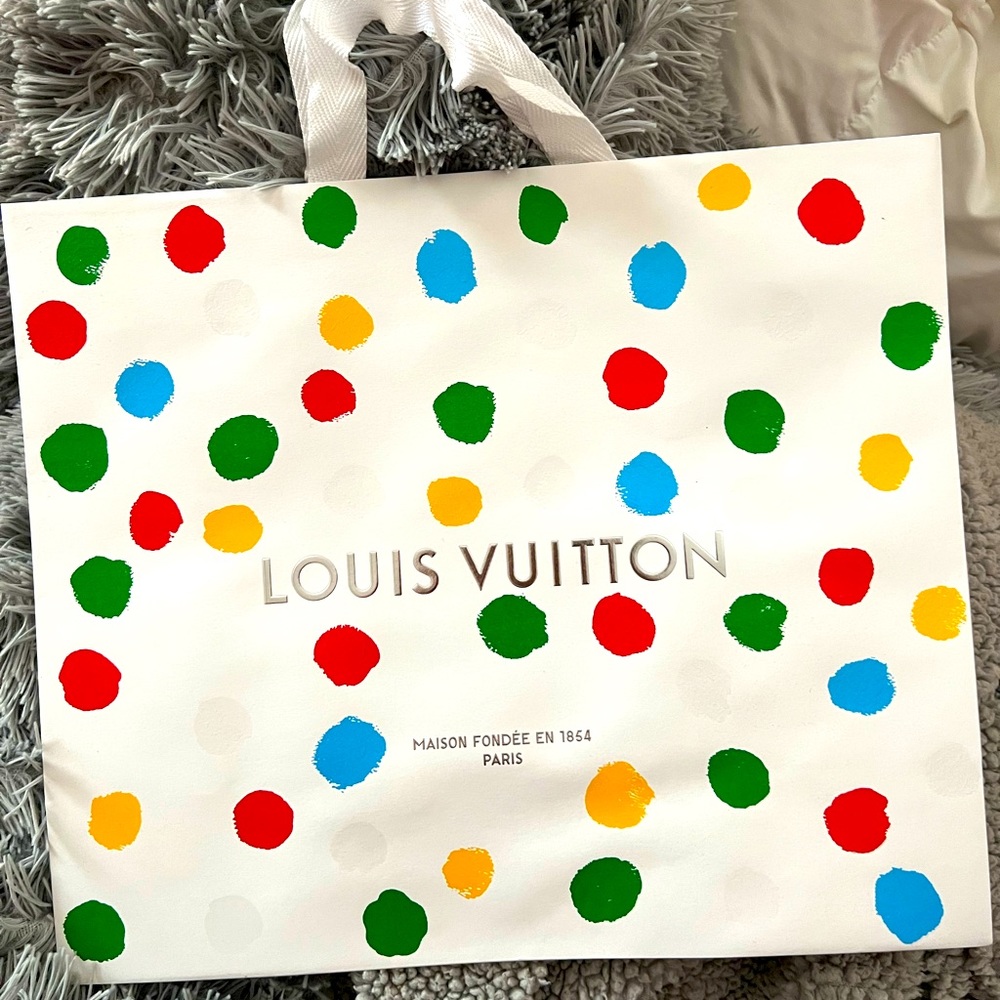 *Authentic Louis Vuitton Large Textured Shopping Bag